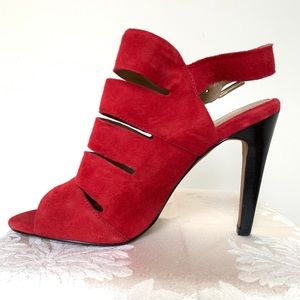 Isola red Ballencia in Fire Suede sandals, New, 7.5
